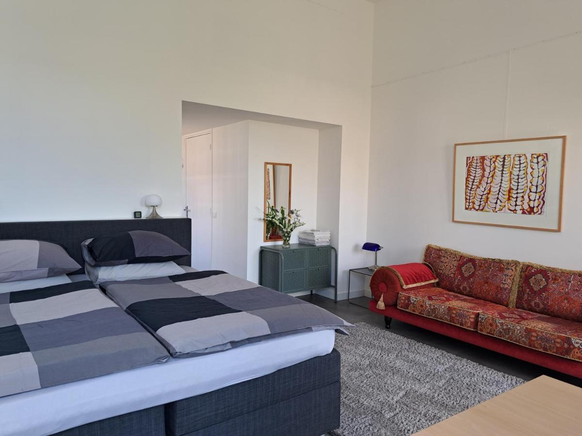 Luxe Ruime Studio Op Unieke, Rustige Locatie Докьом Екстериор снимка